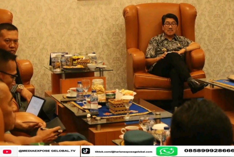 Hamartoni Bupati Lampura Pimpin Rapat Koordinasi Persiapan Kunjungan Gubernur dan Penanganan Isu Strategis Daerah